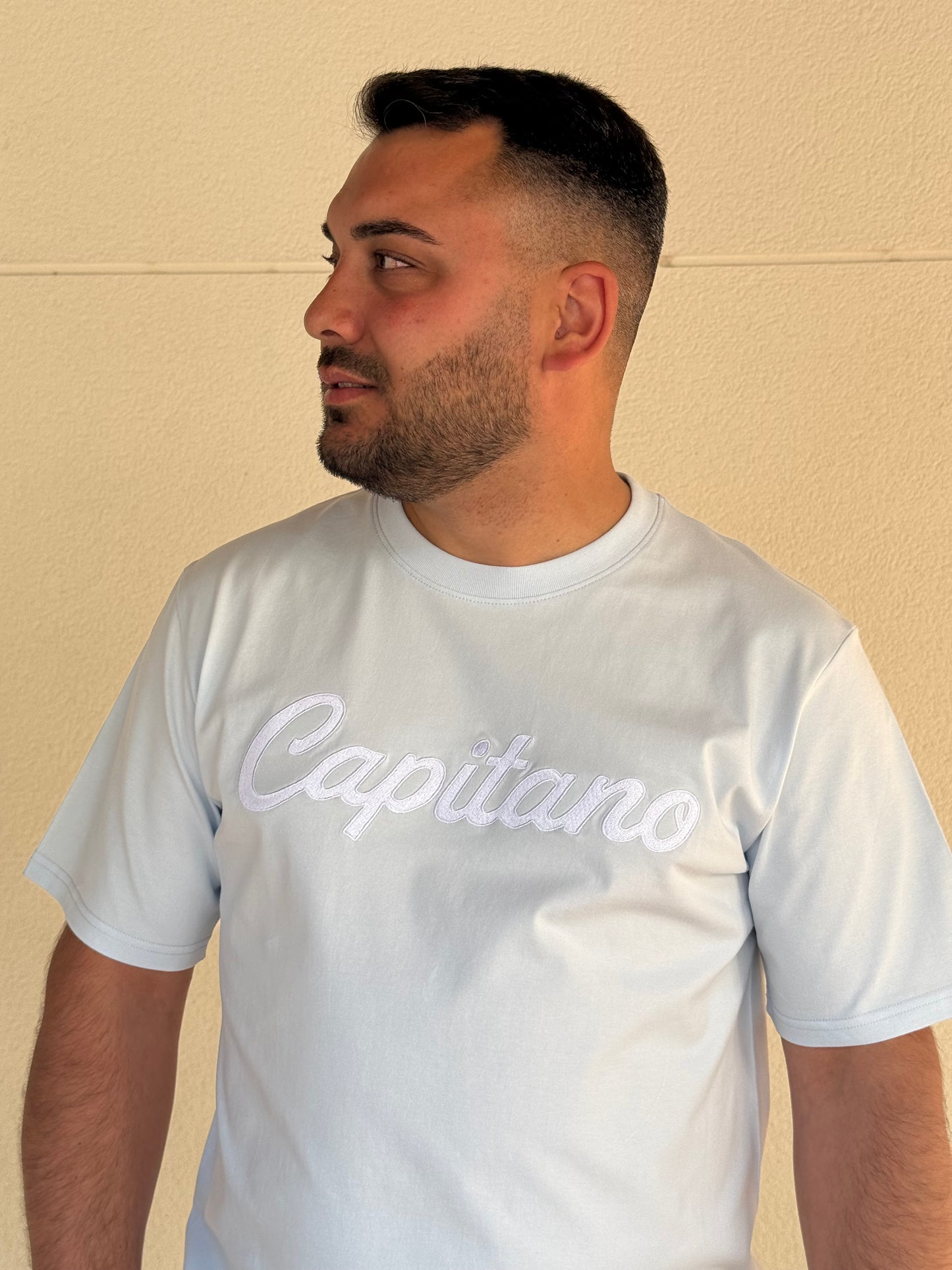 CAMISETA "CAPITANO" CELESTE